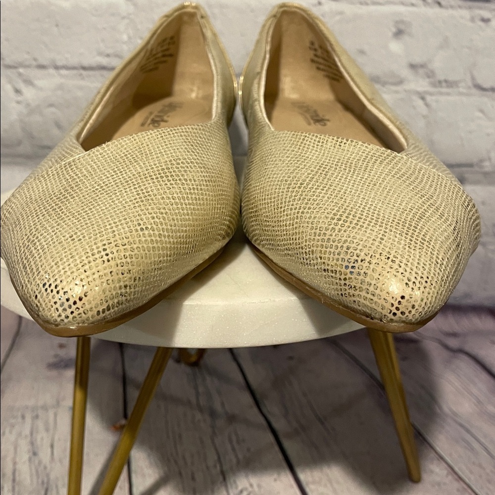 Life Stride Gold Pointe Toe Textured Flats NWOT Sz 6.5 - Picture 9 of 9